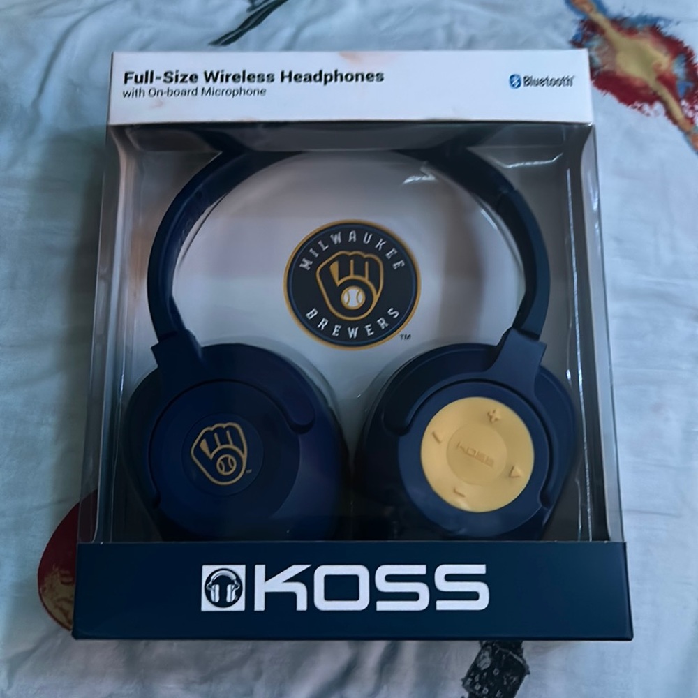 KOSS Full Size Wireless Headphones